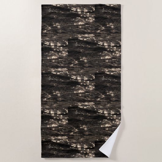 Dunkles Wasser Mondlicht Funkelreflexion schwarz Strandtuch (Vorderseite)