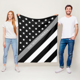 Dünne graue Linie Korrekturflaggen-Monogramm-Name Fleecedecke