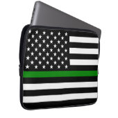Dünne grüne Flagge: Patriotische Militärveteranen Laptopschutzhülle (Vorne Rechts)