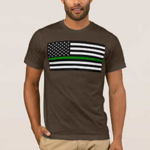 Dünne grüne Flagge: Patriotische Militärveteranen T-Shirt