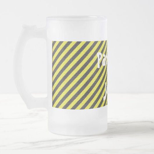 Dünne schwarze und gelbe Diagonalstreifen Mattglas Bierglas (Links)