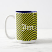 Dünne schwarze und gelbe Diagonalstreifen Zweifarbige Tasse (Links)