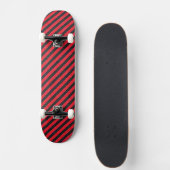 Dünne schwarze und rote Diagonalstreifen Skateboard (Vorne)