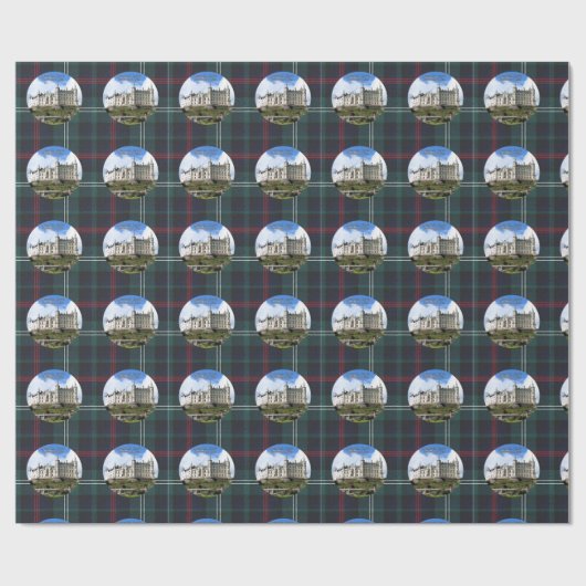 Dunrobin Castle on Blue Green Sutherland Tartan Geschenkpapier (Flach)