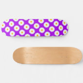 Dunstiges Gänseblümchen-Blumen-Musterlila Skateboard (Horizontal)