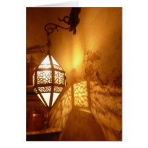 Durch das Licht der Laterne