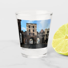 Durch den Weg Schnapsglas