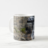 Durch Stein kaskadierend Kaffeetasse (Vorderseite Links)