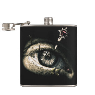 Durchbohrte Vision - Gothic Design Flachmann