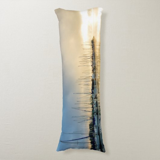 Durchbrechen II Seitenschläferkissen (Vorderseite Vertikal)