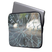 durchbrochenes Fenster Laptopschutzhülle (Vorderseite Links)