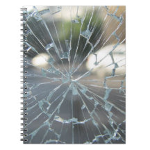 durchbrochenes Fenster