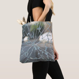 durchbrochenes Fenster Tasche