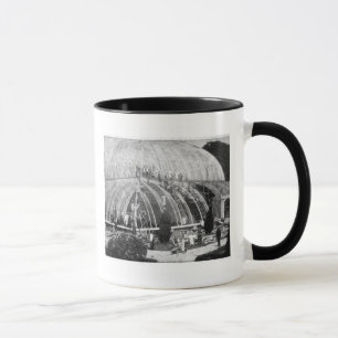 Durchführen von Reparaturen am großen Tasse