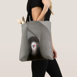 Durchqueren des Tunnels Tasche
