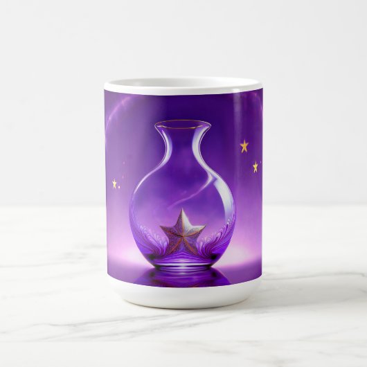 Durchsichtige lila Vase mit Stern unter einer Kupp Kaffeetasse (Mittel)