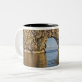 Durdle Door Arch, Jurassisches Küstenwelterbe 2 Zweifarbige Tasse (Vorderseite Links)