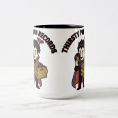 Dürstend nach Platten Zweifarbige Tasse (Mittel)