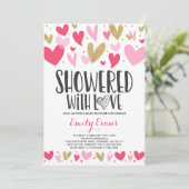 Dusche mit Liebe Baby Dusche Einladungsherzen Herz Einladung (Stehend Vorderseite)