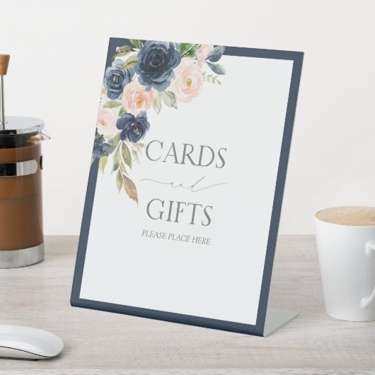 Duschgeschenk für Navy Blue & Blush Floral Sockelschild (In SItu)