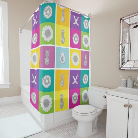 Duschvorhang mit spielenden Farbblockquadraten (Beispiel)