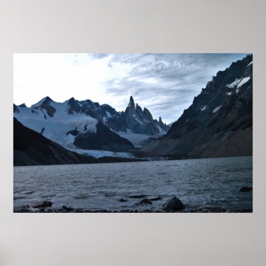 Dusk auf Laguna Torre Poster (Vorne)