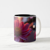 Dusk Daisies Zweifarbige Tasse (VorderseiteRechts)