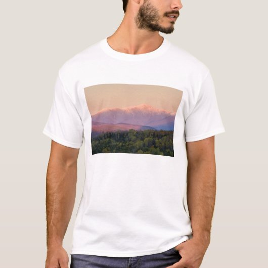 Dusk und Mount Washington in neuen Hampshire T-Shirt (Vorderseite)