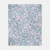 Dusky Pink Dusty Blue Cherry Blossoms Fleecedecke (Vorderseite)