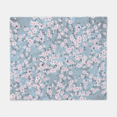 Dusky Pink Dusty Blue Cherry Blossoms Fleecedecke (Vorderseite (Horizontal))