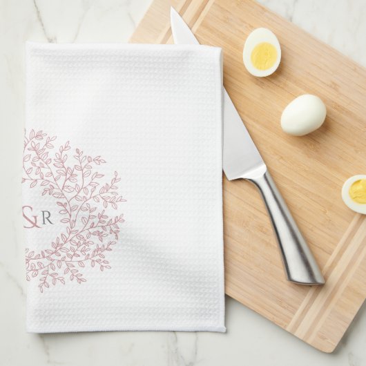 Dusky-Rosa-Kreis-Blatt-Monogramm zeichnend Geschirrtuch (Viertel Falte)