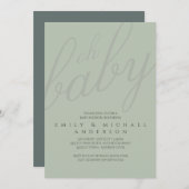 Dusky Sage Typografy Baby Shower Gender Reveal Einladung (Vorne/Hinten)