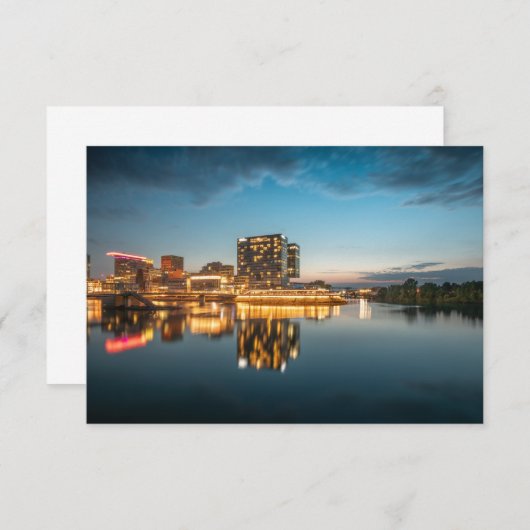 Düsseldorf Deutschland (Vorne/Hinten)