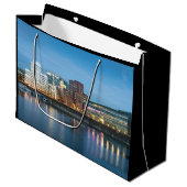 Düsseldorf Deutschland Große Geschenktüte (Vorderseite Schrägansicht)