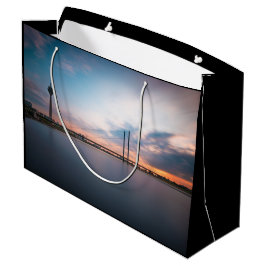 Düsseldorf Deutschland Große Geschenktüte