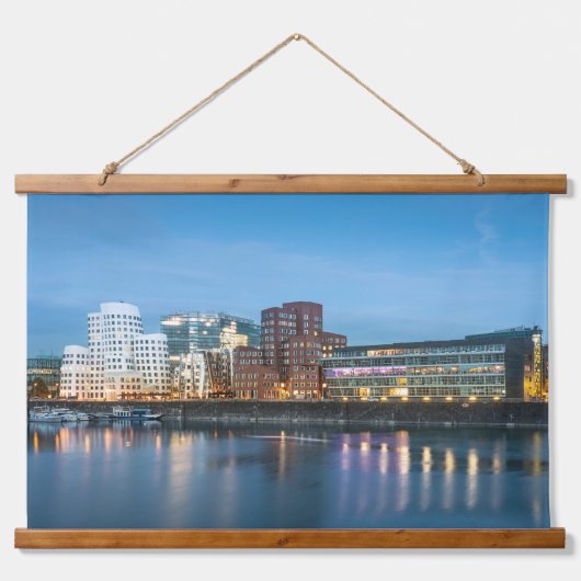 Düsseldorf Deutschland Wandteppich Mit Holzrahmen (Vorne)