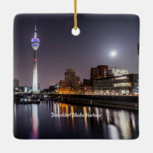 Düsseldorf, Media Harbour (mit der Bezeichnung), Keramikornament