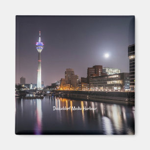 Dusseldorf, Media Harbour (mit der Bezeichnung ver Magnet