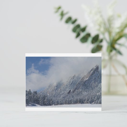 Dusted Flatirons Low Clouds Boulder Colorado Postkarte (Stehend Vorderseite)