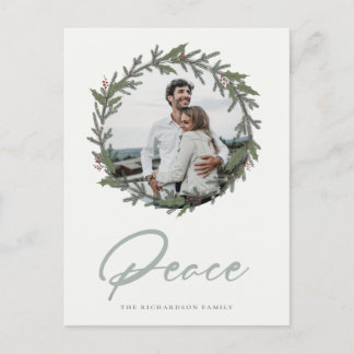 Düstere Salbei-Grün-Weihnachtskränze Foto Frieden Feiertagspostkarte