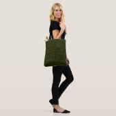 Düsteres Dunkelgrünes Ditsy Botanisches Muster Tasche (Am Model)