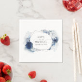 Dusty and Navy Blue Floral Silver Wedding Serviette (Beispiel)