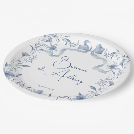 Dusty blauen Blumengrün Band elegante Custom Pappteller (Schrägansicht)