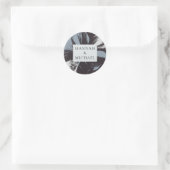 Dusty Blue Abstrakt Floral Wedding Runder Aufkleber (Tasche)