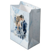 Dusty Blue Alcohol Ink Floral Wedding Mittlere Geschenktüte (Vorderseite Schrägansicht)