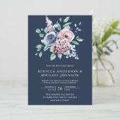 Dusty Blue and Pink Floral QR Code Navy Wedding Einladung (Stehend Vorderseite)