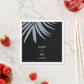 Dusty Blue Black Palm Leaf Beach Tropical Wedding Serviette (Beispiel)