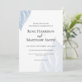 Dusty Blue Blätter Hochzeitseinladung Einladung (Stehend Vorderseite)