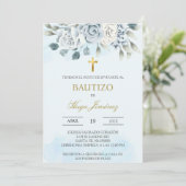 Dusty Blue Bloral Spanische Taufe Einladung (Stehend Vorderseite)