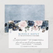 Dusty Blue Blush Pink Botanische Hochzeit mit flor RSVP Karte (Vorne/Hinten)